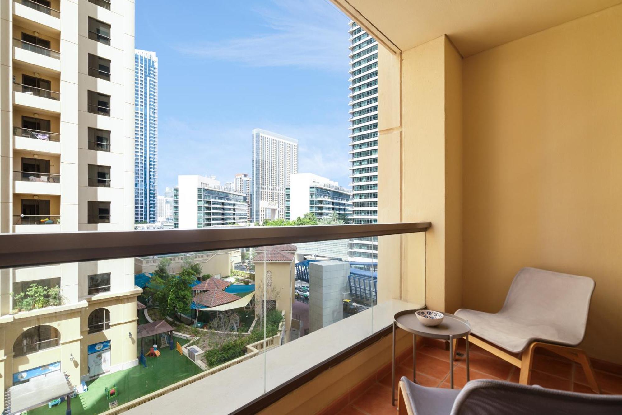 Specious 5br Maid On Jbr Prime Location! Walk To The Mall, Dining & Entertainment - By Sunkissed Homes Appartement