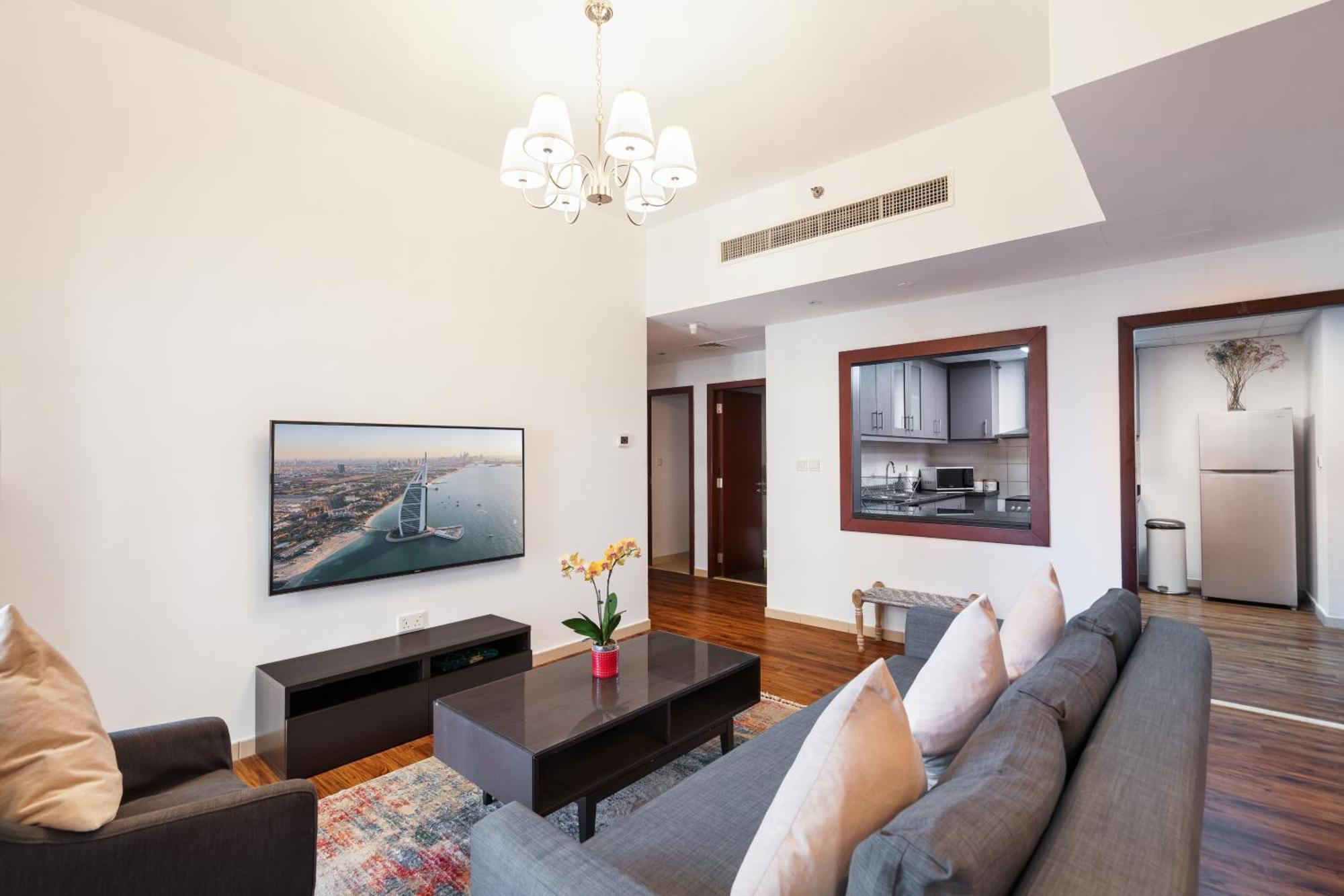 Specious 5br Maid On Jbr Prime Location! Walk To The Mall, Dining & Entertainment - By Sunkissed Homes * Дубай